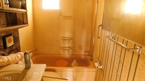 131 Cherokee Rd, Toccoa, GA 30577 photo 4