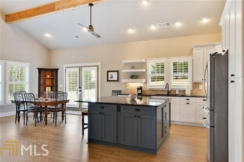 3870 Hillside Dr, Duluth, GA 30096 photo 9