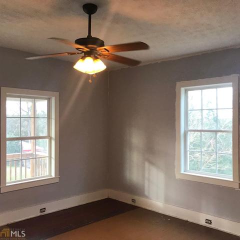 40 Hazel St, Porterdale, GA 30014 photo 2