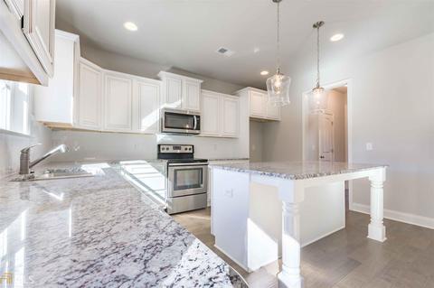 253 Millstone Dr, Hampton, GA 30228 photo 7