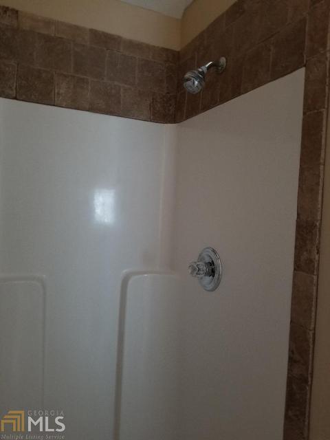 653 Michael Cir, Monroe, GA 30655 photo 8
