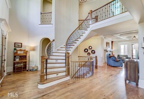 888 Middle Fork Trl, Suwanee, GA 30024 photo 4