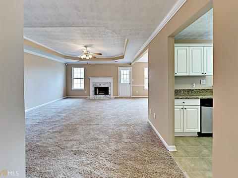 70 Summer Walk Ct, Covington, GA 30016 photo 5