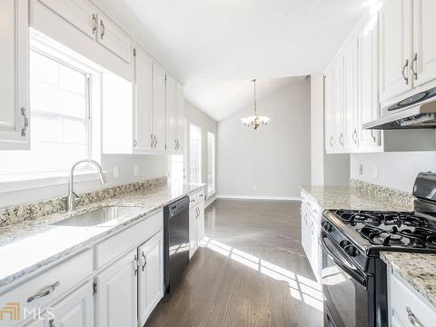 445 Robin Rd, Covington, GA 30016 photo 10