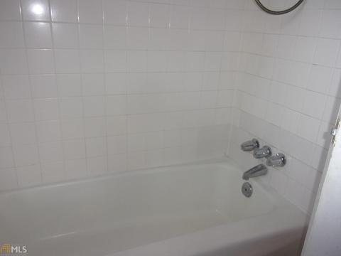 6529 King William Dr, Morrow, GA 30260 photo 19
