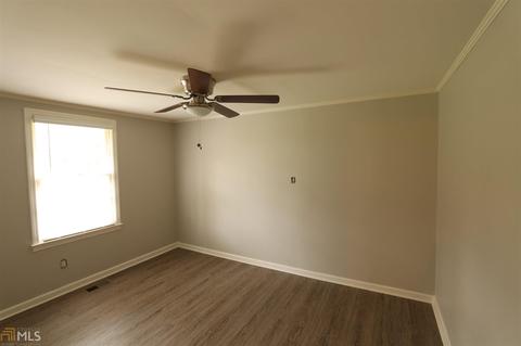 88 Circle Dr, Winder, GA 30680 photo 10