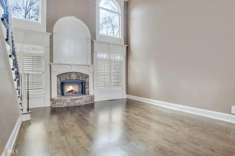 750 E Shore Dr, Canton, GA 30114 photo 5