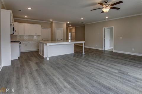 9122 Mcclure St, Covington, GA 30014 photo 8