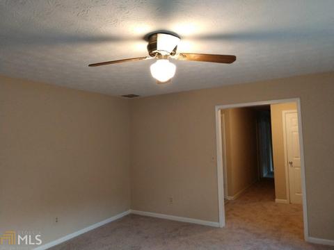 2718 Caribou Ct, Morrow, GA 30260 photo 4