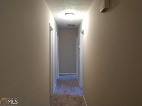 2718 Caribou Ct, Morrow, GA 30260 photo 10
