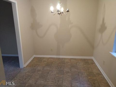 2718 Caribou Ct, Morrow, GA 30260 photo 5