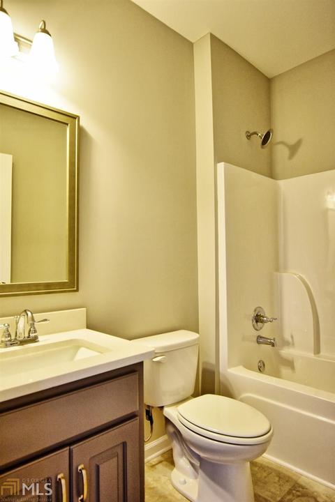 214 Stone Gate Dr, Lagrange, GA 30241 photo 6
