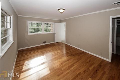 3676 Embry Cir, Chamblee, GA 30341 photo 12