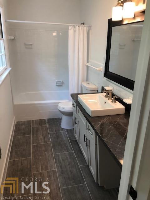 3676 Embry Cir, Chamblee, GA 30341 photo 16