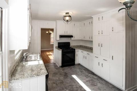 3676 Embry Cir, Chamblee, GA 30341 photo 6