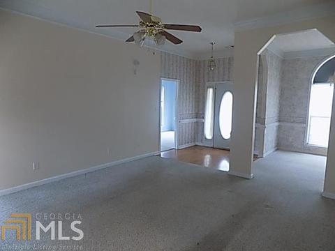 138 E Greenwich Cir, Lagrange, GA 30241 photo 3