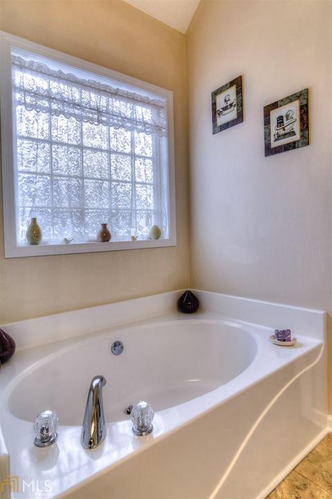 335 Huntington St, Covington, GA 30016 photo 18