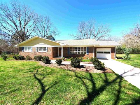 1081 Cornwall Dr, Madison, GA 30650 photo 2