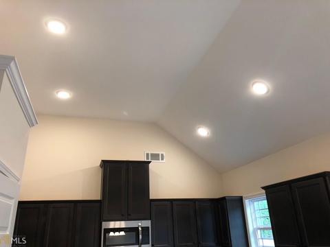 221 Needleleaf Dr, Barnesville, GA 30204 photo 8