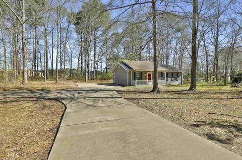 110 Moore St, Milner, GA 30257 photo 4