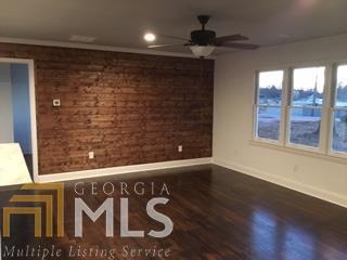 155 Westview Rd, Commerce, GA 30529 photo 3