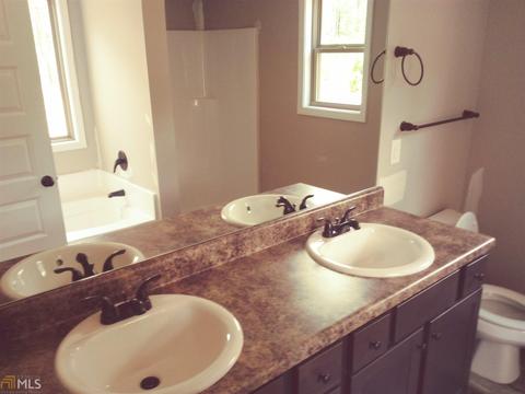 128 Needleleaf Ct, Barnesville, GA 30204 photo 6
