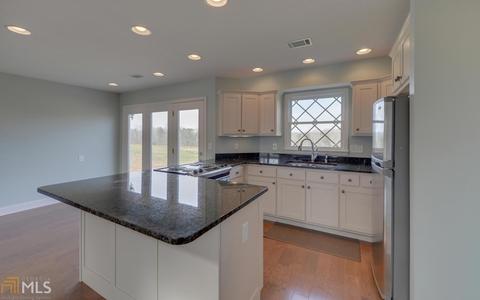 10 Brawner Dr, Toccoa, GA 30577 photo 8