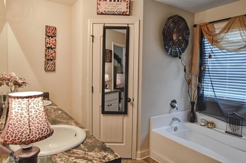 223 Falling Leaf Ln, Winder, GA 30680 photo 15