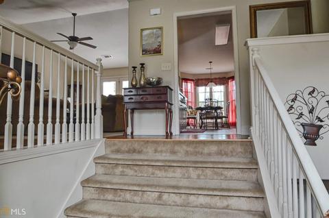 223 Falling Leaf Ln, Winder, GA 30680 photo 2