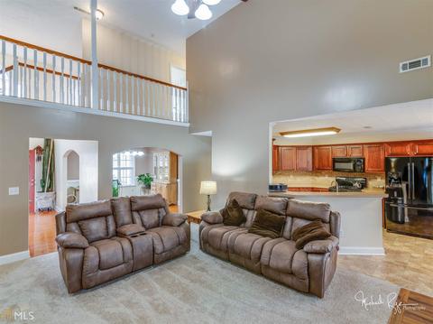 141 Crestwood Ct, Hampton, GA 30228 photo 9