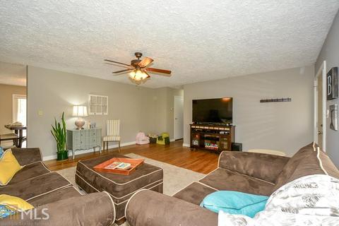 3934 Captain Dr, Chamblee, GA 30341 photo 8