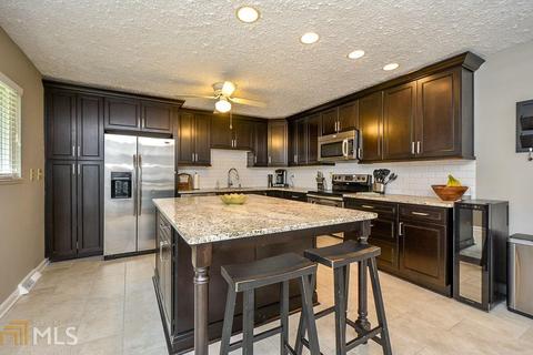 3934 Captain Dr, Chamblee, GA 30341 photo 9