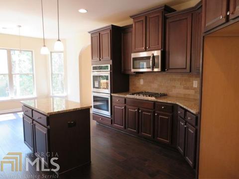 529 Toronto Cir, Hampton, GA 30228 photo 9