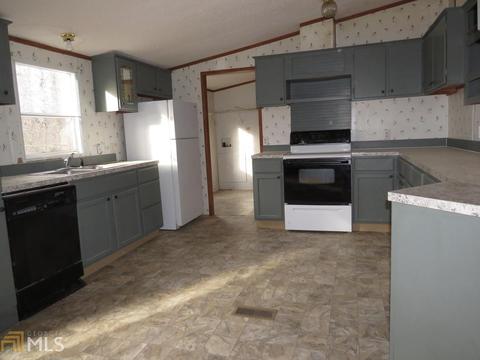 269 Richardson St, Toccoa, GA 30577 photo 3