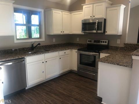 112 Needleleaf Ct, Barnesville, GA 30204 photo 2