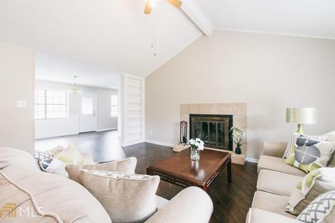 101 Hickory Gln, Centerville, GA 31028 photo 4