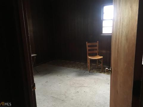 137 Dover St, Cornelia, GA 30531 photo 5