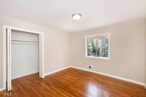 3923 Sable Dr, Stone Mountain, GA 30083 photo 11