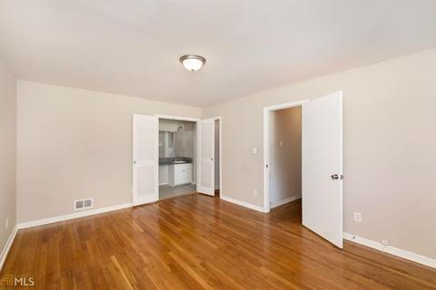3923 Sable Dr, Stone Mountain, GA 30083 photo 13