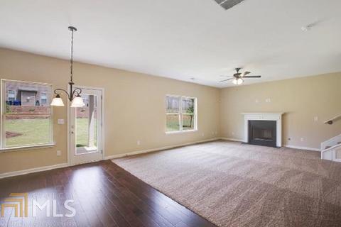 194 Amelia Dr, Byron, GA 31008 photo 6