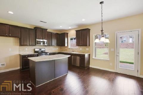 194 Amelia Dr, Byron, GA 31008 photo 8