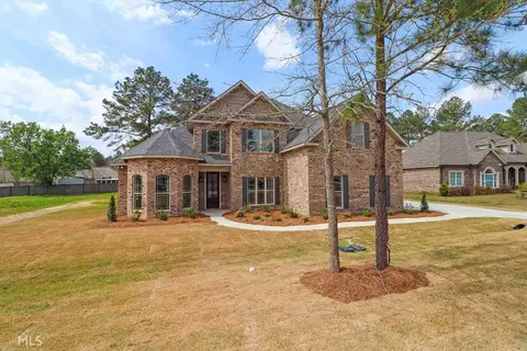 107 Bainbridge Ln, Perry, GA 31069 photo 3