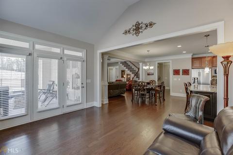 5404 Timber Wild Ln, Buford, GA 30518 photo 13