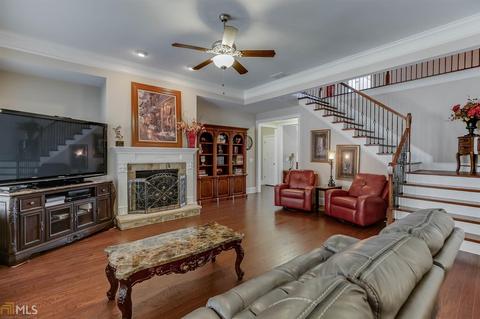 5404 Timber Wild Ln, Buford, GA 30518 photo 7