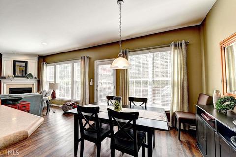 215 Hammersmith Dr, Suwanee, GA 30024 photo 9