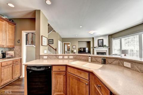 215 Hammersmith Dr, Suwanee, GA 30024 photo 12