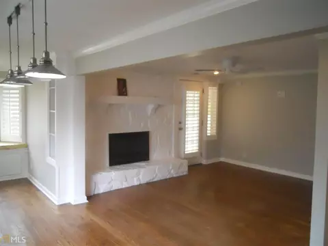 221 Cherokee Dr, Jackson, GA 30233 photo 9