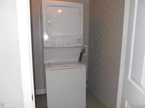 221 Cherokee Dr, Jackson, GA 30233 photo 6