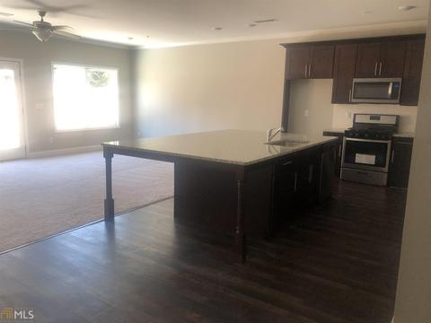 9133 Leverett Cir, Covington, GA 30014 photo 4
