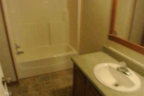 302 Steele Rd, Milner, GA 30257 photo 8